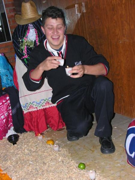 ofrendamuertosmat2006005.jpg