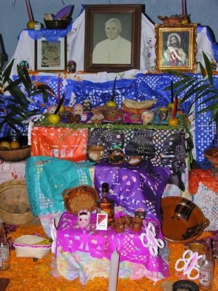 ofrendamuertosmat2006041.jpg