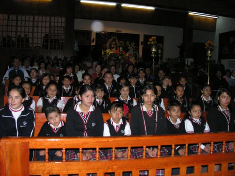 misa_mat_siervadedios_mtrinidad2008 011.jpg