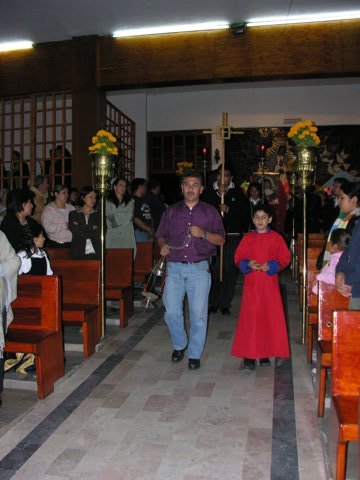 misa_mat_siervadedios_mtrinidad2008 012.jpg