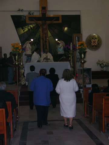 misa_mat_siervadedios_mtrinidad2008 049.jpg