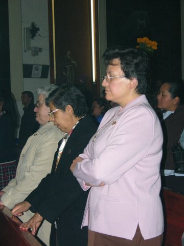 misa_mat_siervadedios_mtrinidad2008 082.jpg