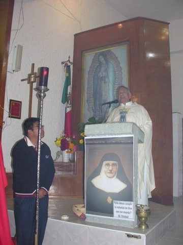 misa_mat_siervadedios_mtrinidad2008 114.jpg