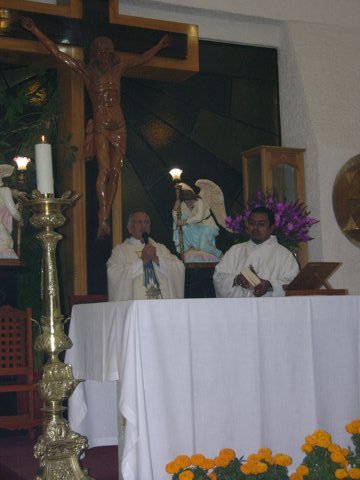misa_mat_siervadedios_mtrinidad2008 122.jpg