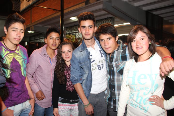 Ir a la Siguiente Foto