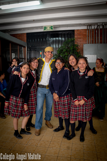 Ir a la Siguiente Foto